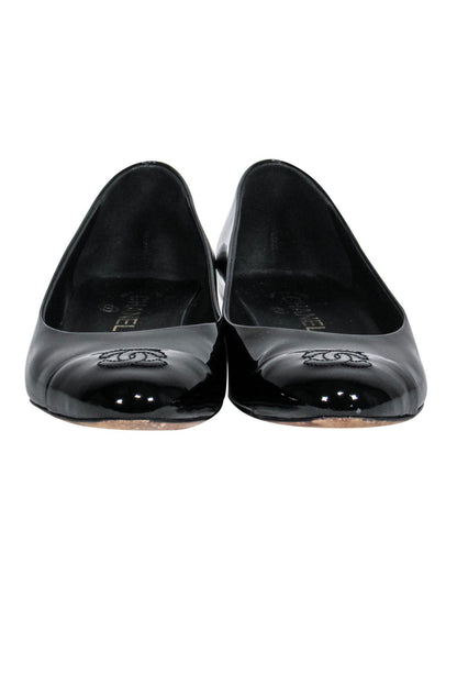 Chanel - Black Patent Leather Flats w/ Logo Sz