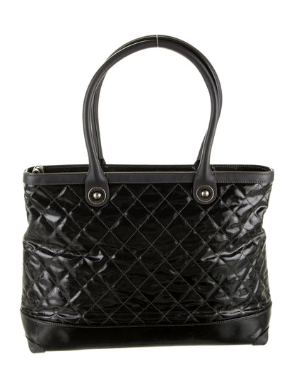 CHANEL CC CHARM QUILTED MEDIUM TOTE BAG
