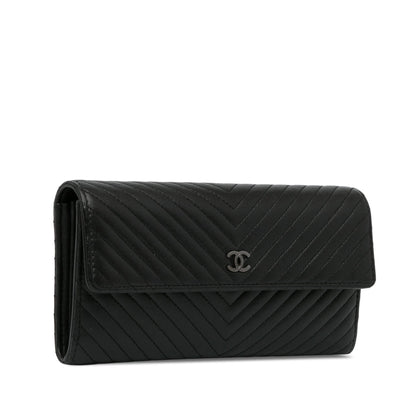 Chanel CC Chevron Lambskin Long Wallet (SHG-GJrUFh)
