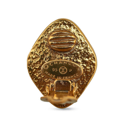 Chanel CC Clip-On Earrings (SHG-WmXFPc)