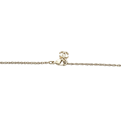 Chanel CC Faux Pearl Pendant Necklace (SHG-2Vs4gs)