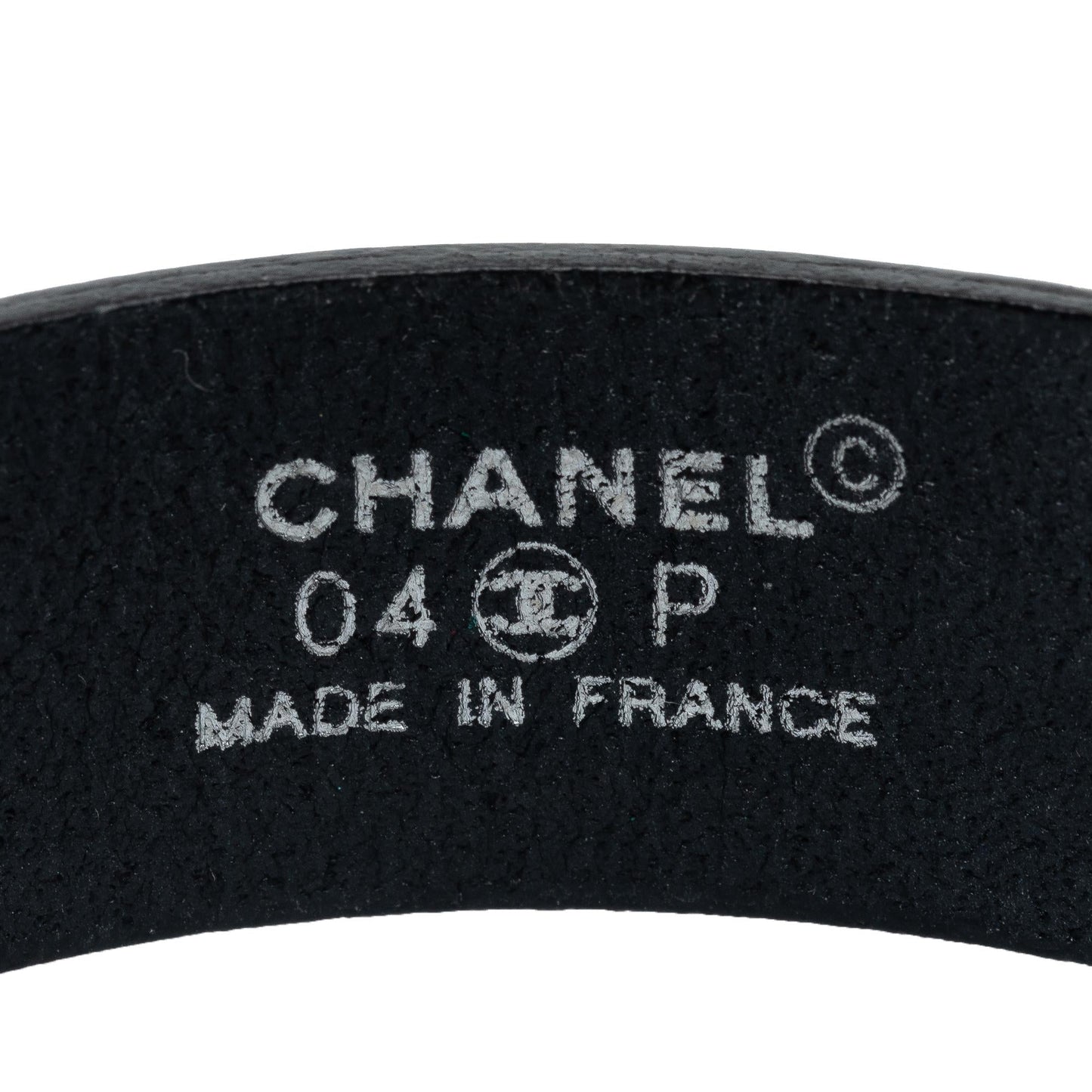 Chanel CC Leather Bracelet (SHG-2iL8dU)
