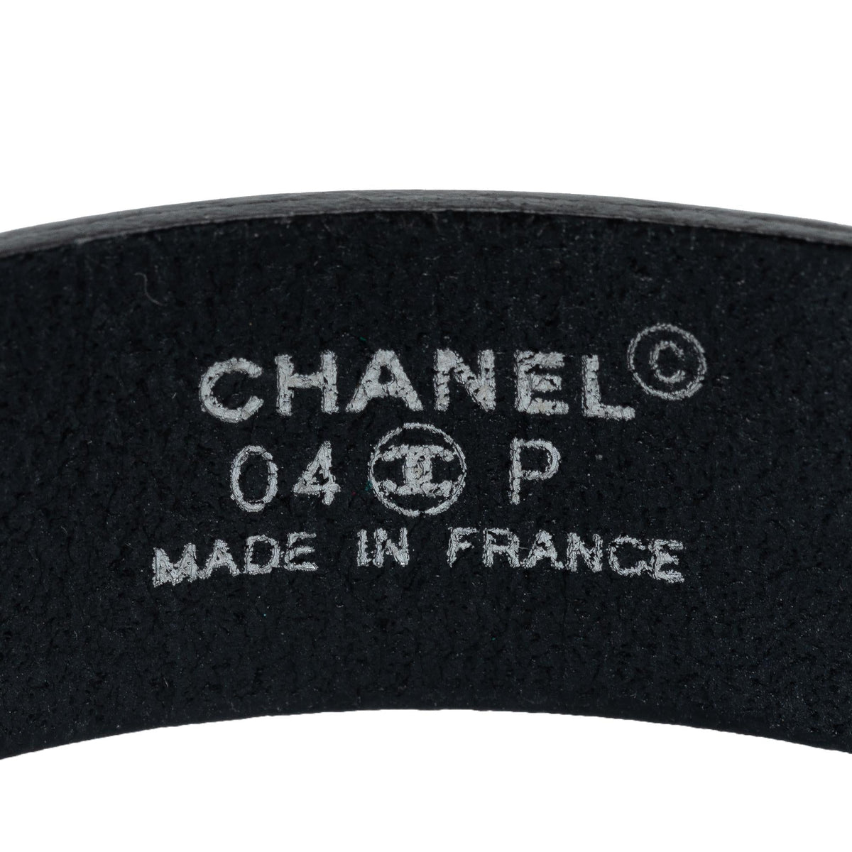 Chanel CC Leather Bracelet (SHG-2iL8dU)