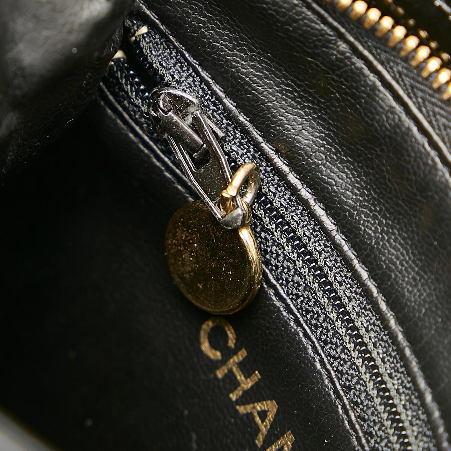 Chanel CC Patent Leather Belt Bag (SHG-27599)