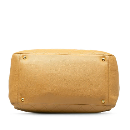 Chanel Caviar Grand Shopping Tote (SHG-ULSTyL)