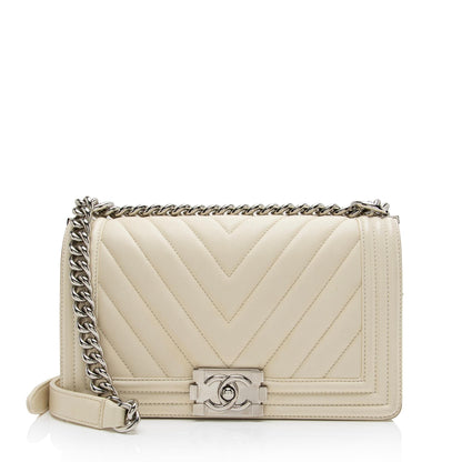 Chanel Chevron Lambskin Old Medium Boy Bag (SHF-Dmy3Qd)