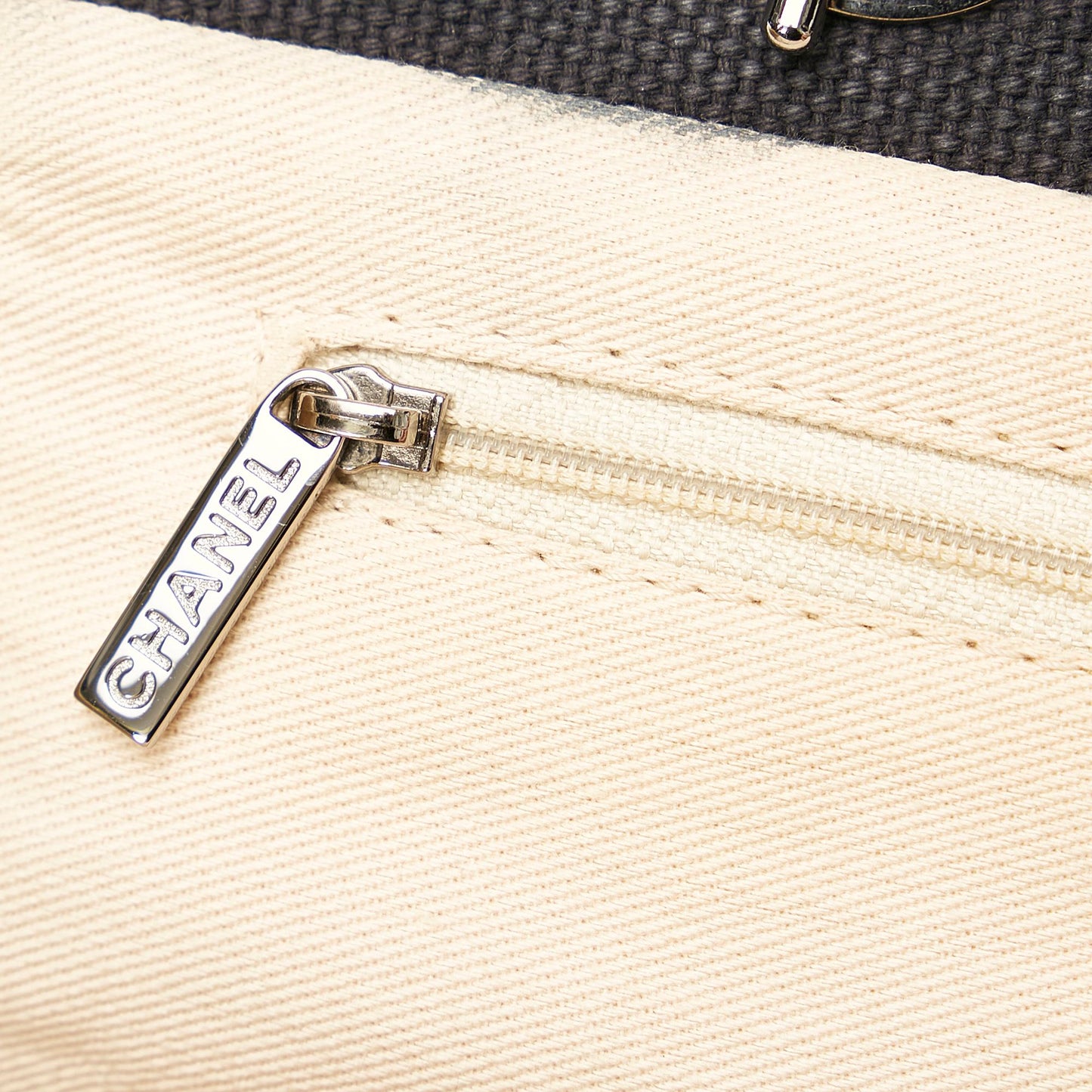 Chanel Choco Bar Mesh Handbag (SHG-26185)