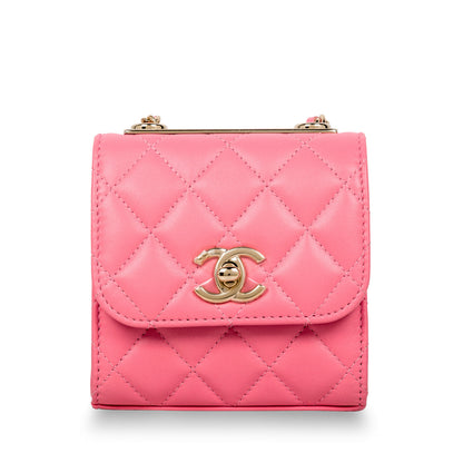 Trendy Clutch with Chain