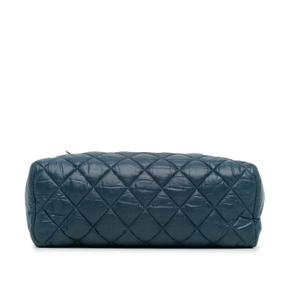 Chanel Coco Cocoon Cosmetic Pouch (SHG-AC0BiJ)