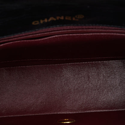 Chanel Diana Flap Crossbody Bag (SHG-hoYABn)