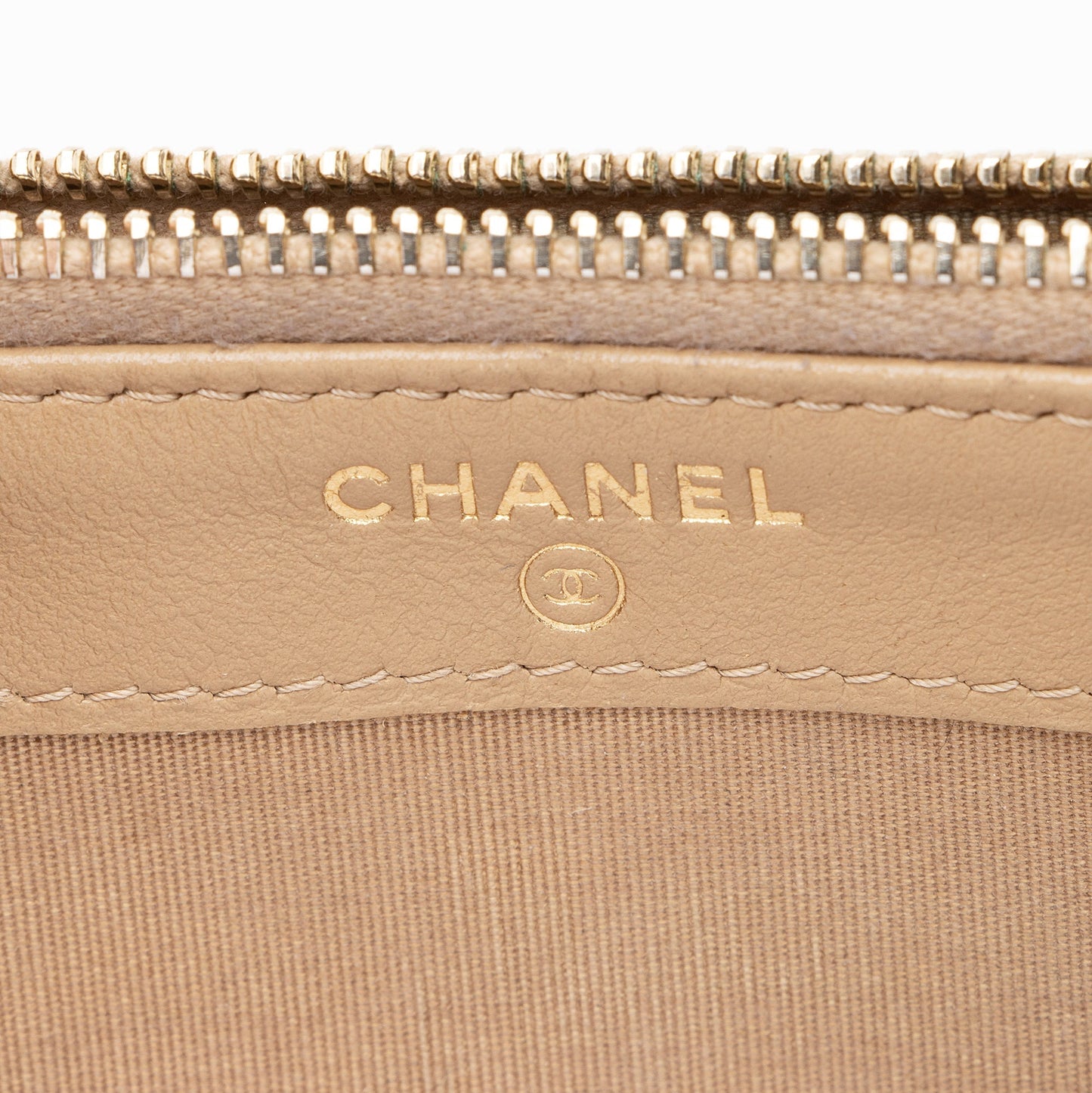 Chanel Grained Calfskin CC Filigree Clutch with Chain (SHF-22656)