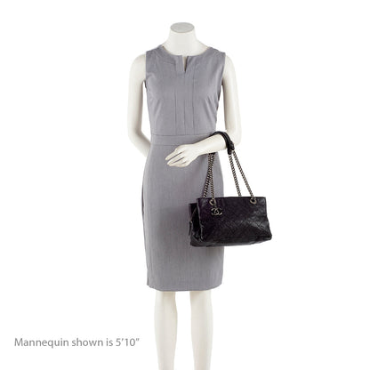 Chanel Grained Calfskin Chain Pocket Small Tote (SHF-16254)