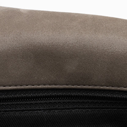 Chanel Iridescent Calfskin VIP Flap Bag (SHF-UvQfgO)
