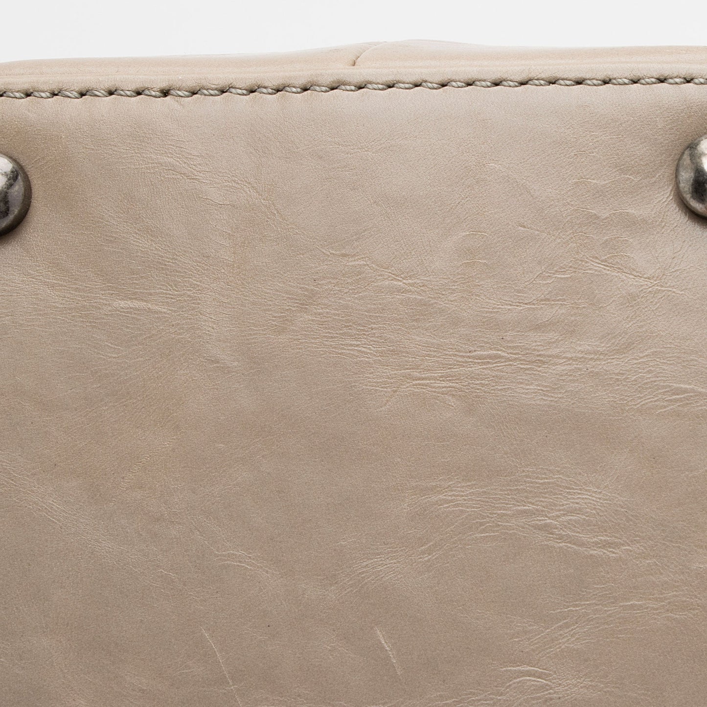 Chanel Iridescent Calfskin VIP Flap Bag (SHF-UvQfgO)