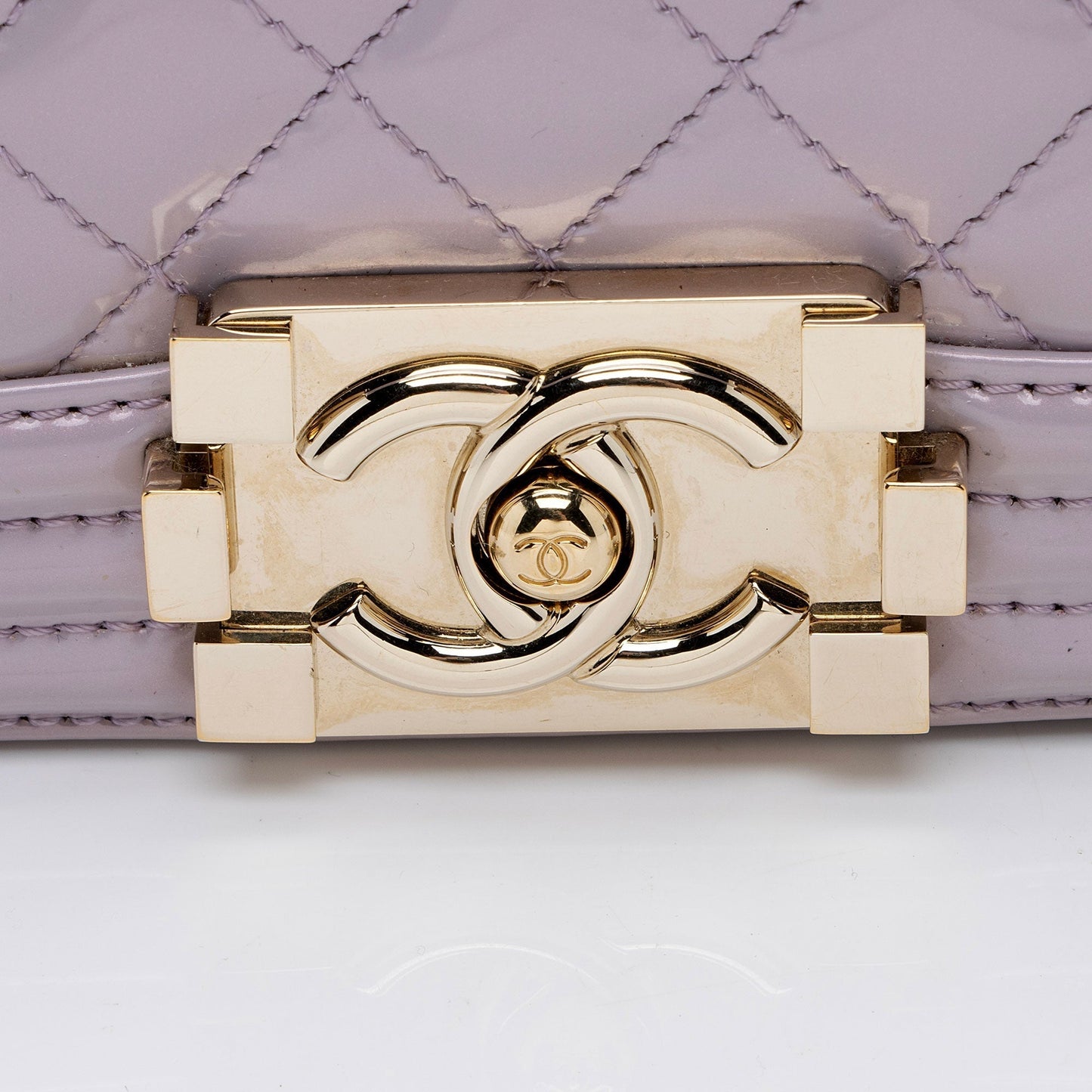 Chanel Patent Leather New Medium Boy Bag (SHF-o181rK)