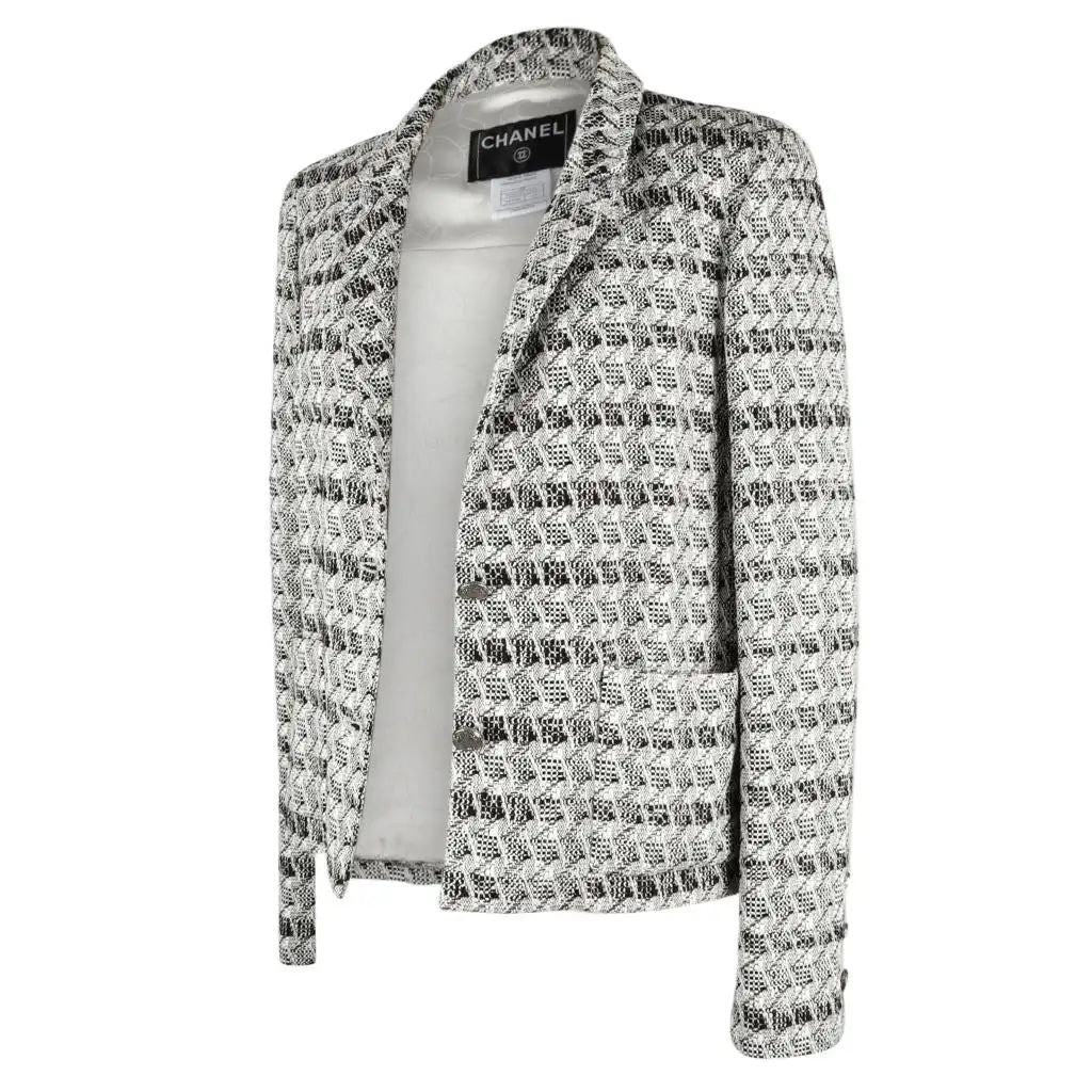 CHANEL SUBTLE SILVER THREAD TWEED BLAZER