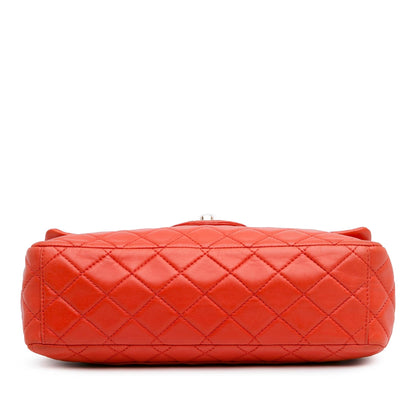 Chanel Jumbo XL Classic Lambskin Single Flap (SHG-O9KJDu)