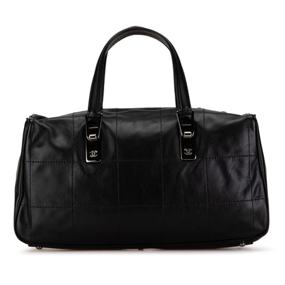 Chanel Lambskin Square Stitch Handbag (SHG-1TXj0Y)