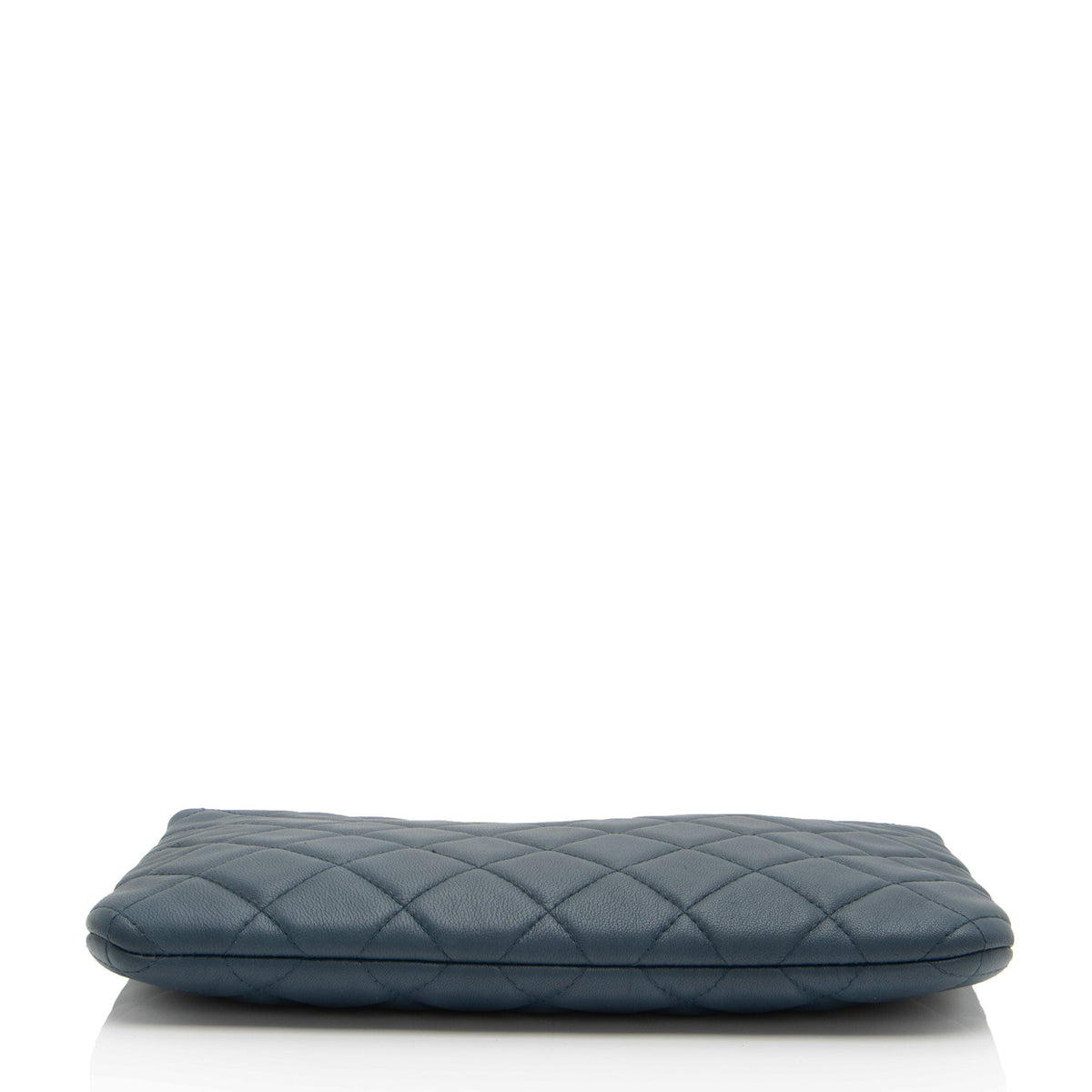Chanel Lambskin Medium O-Case (SHF-MmekEe)