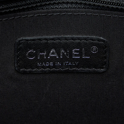 Chanel Large Lambskin Boy Bag (SHG-m0YwJJ)