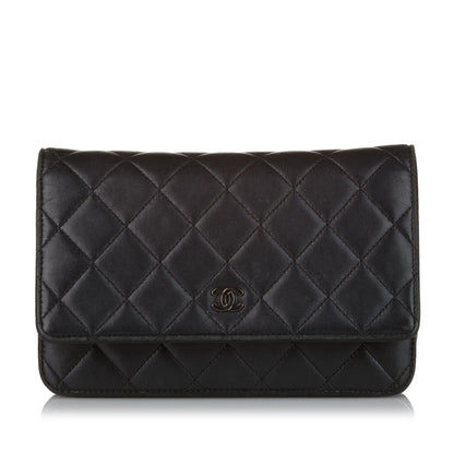 Chanel Matelasse Wallet On Chain (SHG-34521)