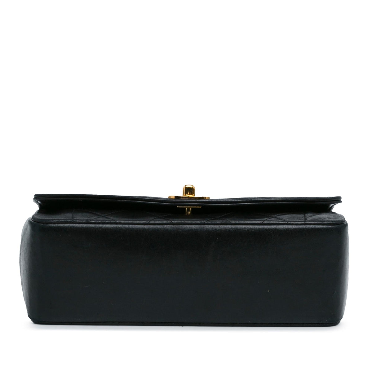 Chanel Medium Lambskin Diana Flap (SHG-YPOPPc)