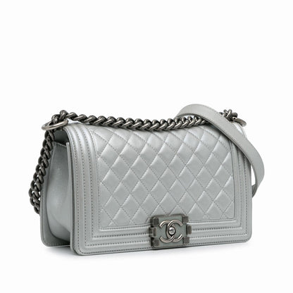 Chanel Medium Metallic Boy Flap (SHG-xCkeOz)