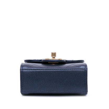 Chanel Mini Chic Pearls Crossbody (SHG-rcMm8Z)