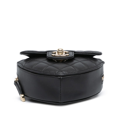 Chanel Mini Lambskin CC in Love Heart Crossbody (SHG-sVVejX)