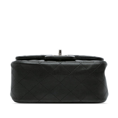 Chanel Mini Square Classic Lambskin Single Flap (SHG-dYzu0j)