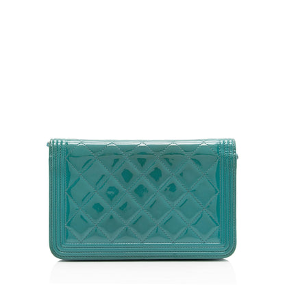 Chanel Patent Leather Boy Wallet on Chain (SHF-ZZnKzy)