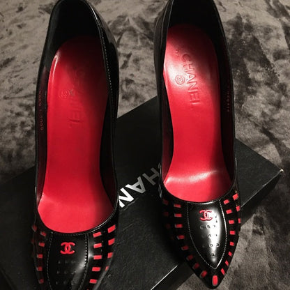CHANEL POINTED TOE PUMPS