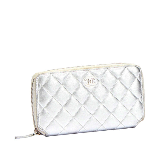 Chanel Quilted CC Metallic Lambskin Zip Around Wallet (SHG-PZSTv5)