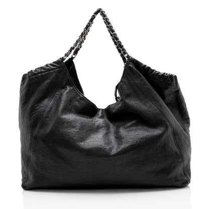 Chanel Quilted Leather CC Charm Hobo (SHF-15325)