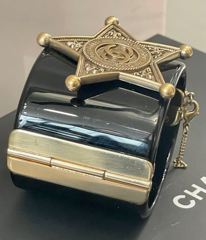 CHANEL SHERIFF STAR WIDE CUFF BRACELET