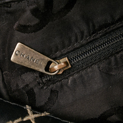 Chanel Wild Stitch Leather Handbag (SHG-28370)