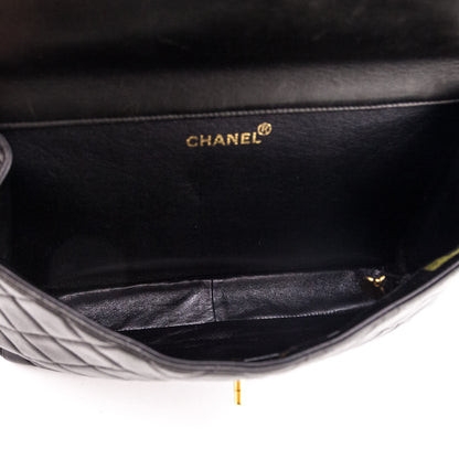 Chanel Black Quilted Lambskin Vintage Jumbo Double Sided Classic Flap Bag