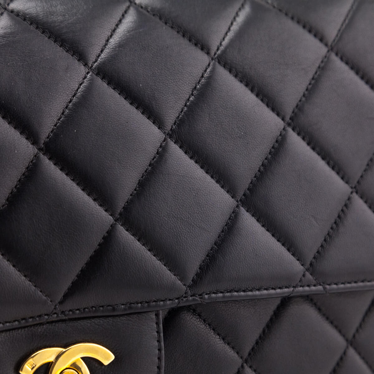 Chanel Black Quilted Lambskin Vintage Jumbo Double Sided Classic Flap Bag