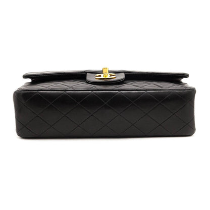 Chanel Black Quilted Lambskin Vintage Medium Classic Double Flap Bag