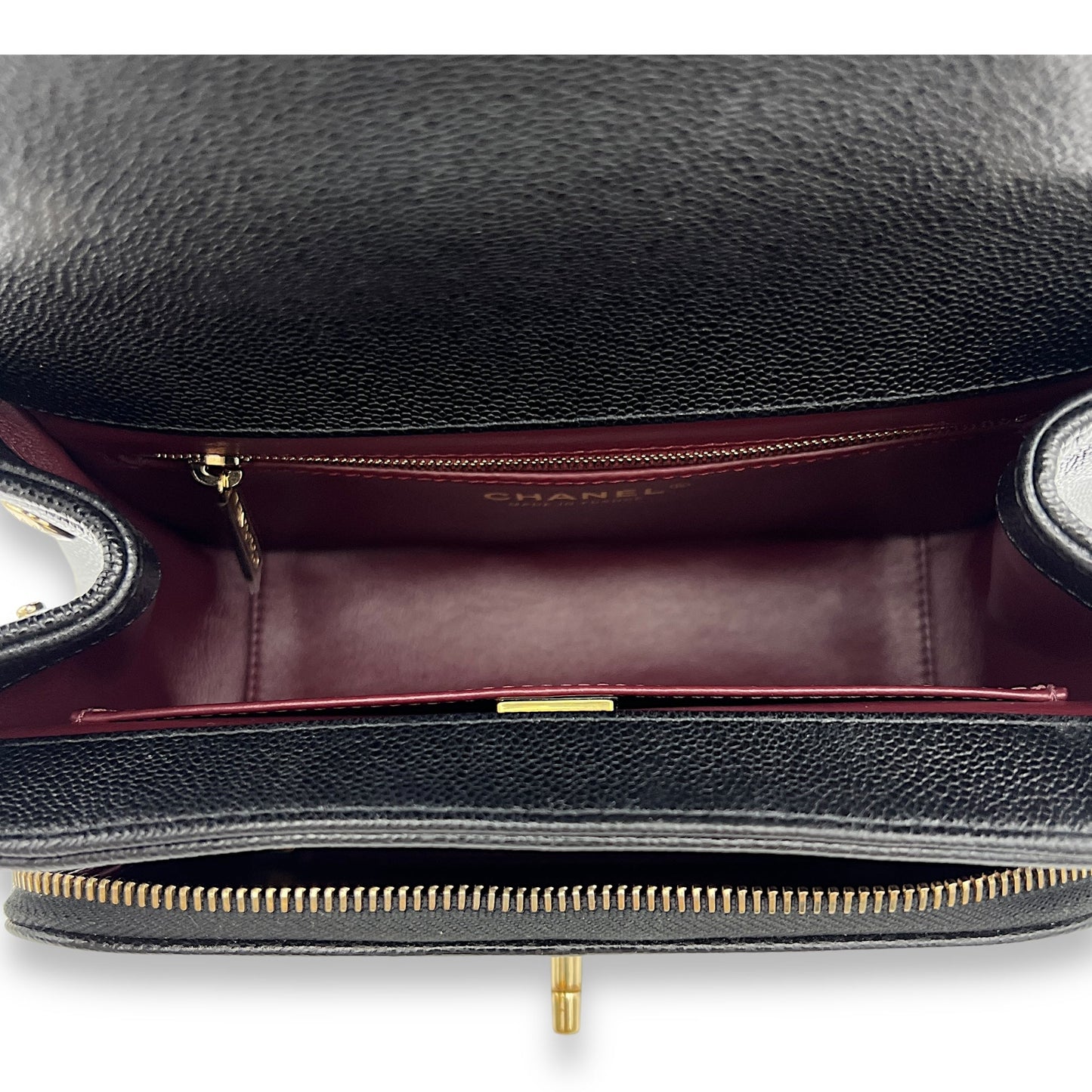 Business Affinity Medium Top handle bag in Caviar leather, Gold Hardware