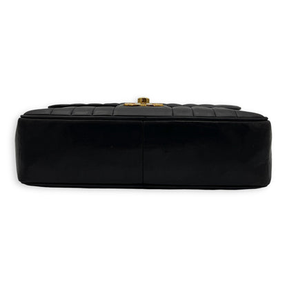 CC Jumbo Vintage Flap Black Shoulder Bag in Lambskin, Gold hardware