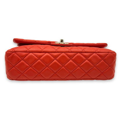 Classic Medium Orange Shoulder Bag in Lambskin, Gold hardware