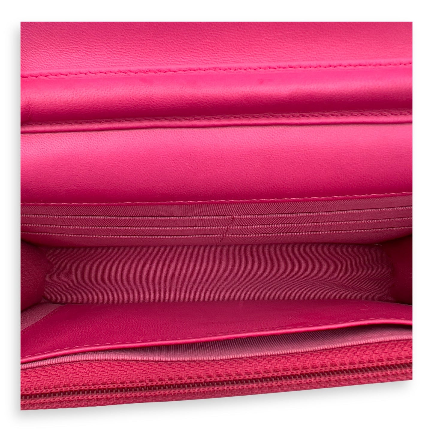 CC Wallet On Chain Pink in Lambskin, Gold hardware