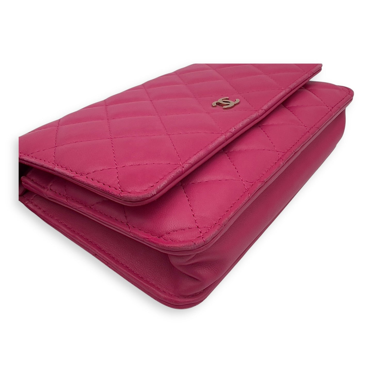 CC Wallet On Chain Pink in Lambskin, Gold hardware