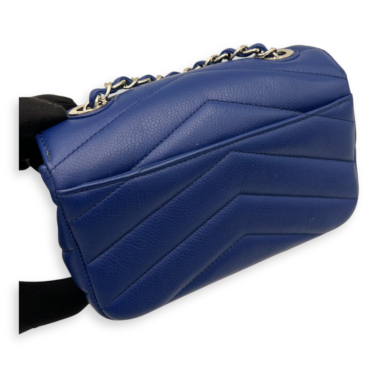 Chevron Shoulder Bag Blue in Caviar Leather, Silver hardware