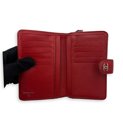 Classic Wallet Red in Lambskin, Silver hardware