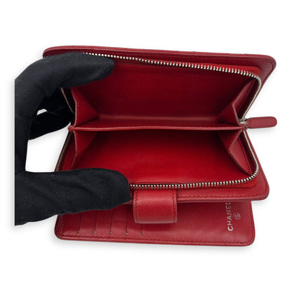 Classic Wallet Red in Lambskin, Silver hardware