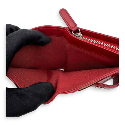 Classic Wallet Red in Lambskin, Silver hardware