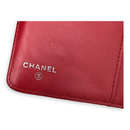 Classic Wallet Red in Lambskin, Silver hardware