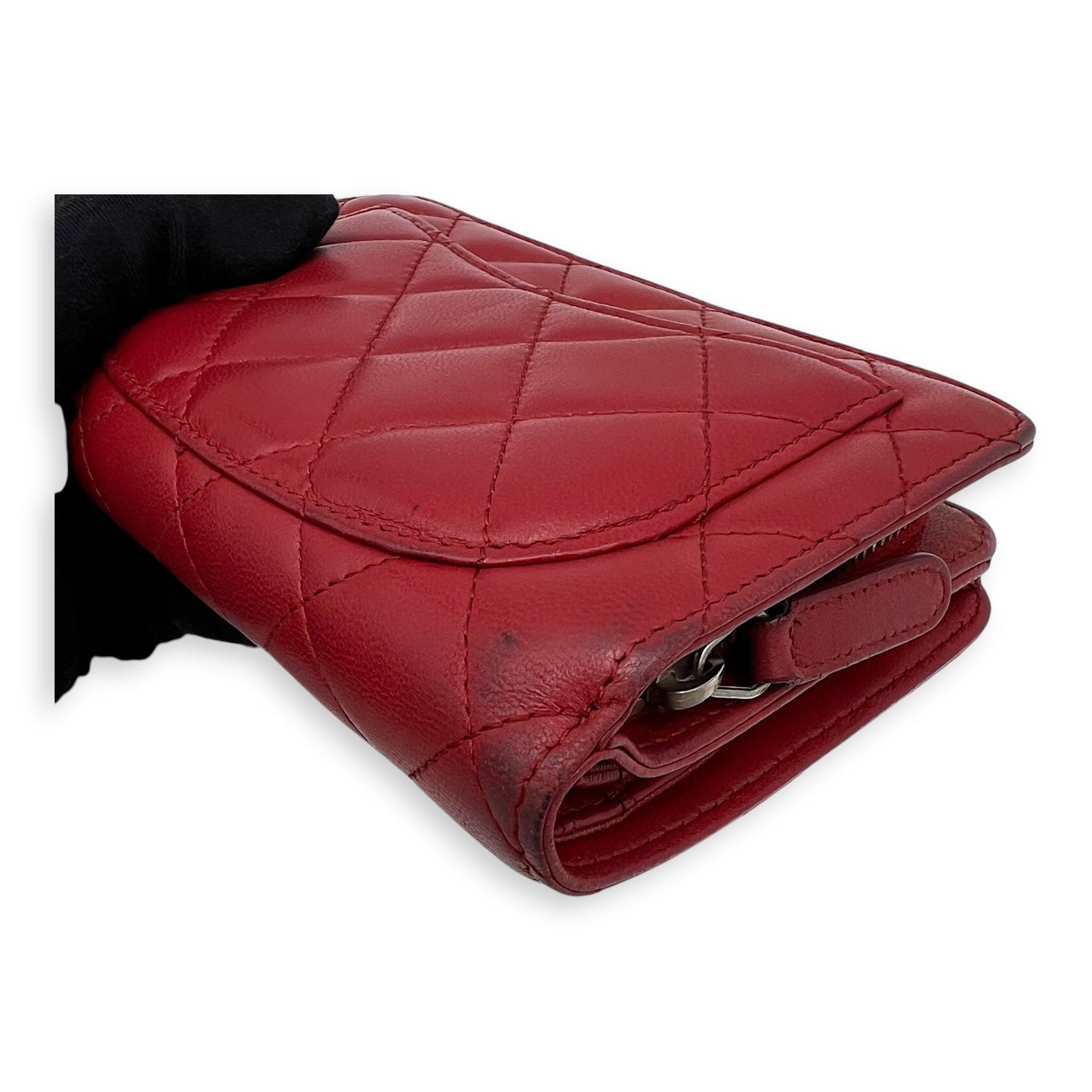 Classic Wallet Red in Lambskin, Silver hardware